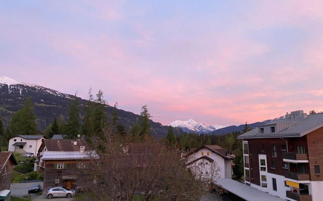Moderne Ferienwohnung in Laax - Modern apartment in Laax