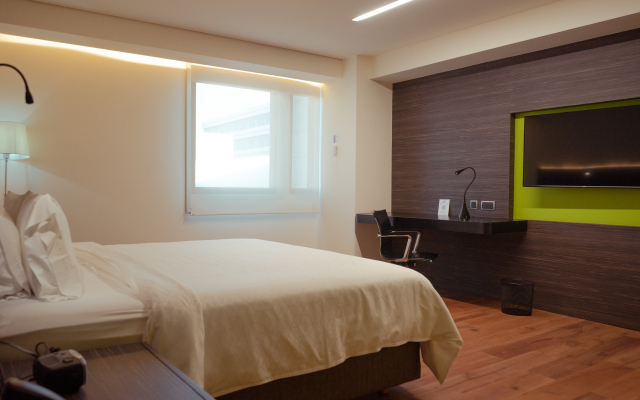 Holiday Inn Express Mexico Aeropuerto by IHG