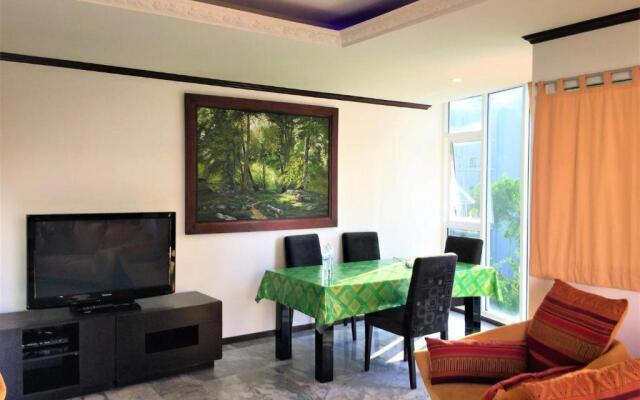 Pratumnak 1 bed Condo With sea View