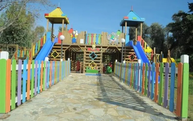 Holiday & Leisure Club
