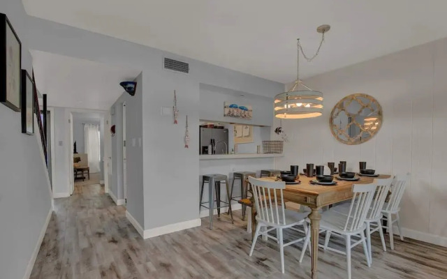 Fisherman Friend! - Coastal Condo - Views Await!