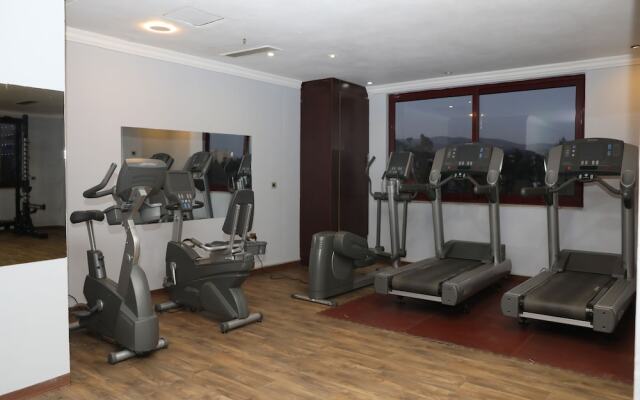 Kenenisa.. Oasis International Hotel