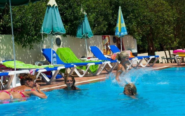 Eleni Apartments