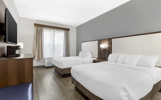 Best Western Plus First Coast Inn & Suites