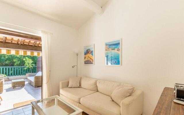 Nice Apt For 4 With Terrace And Pool
