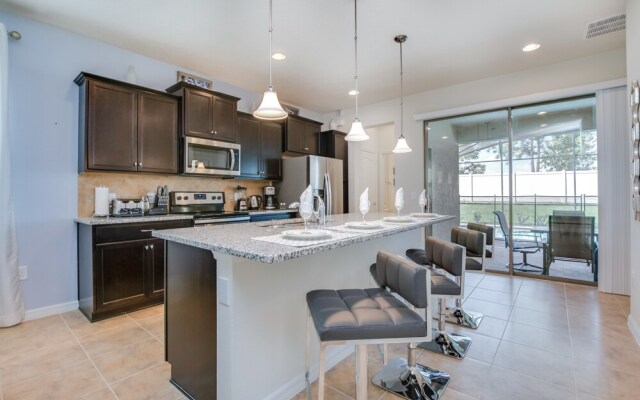 Windsor at Westside - 1752 Lima Avenue