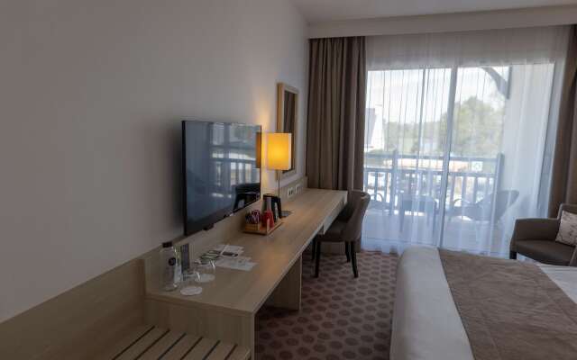 Best Western Plus Hôtel Le Roof