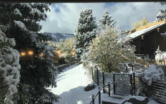 Seasons Four by Snowmass Vacations