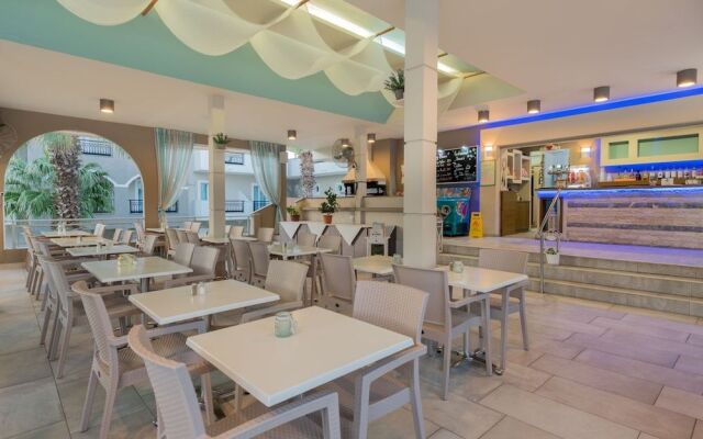 Denny's Inn Hotel