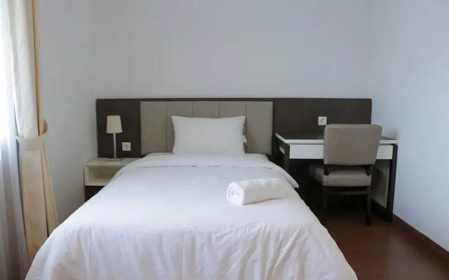 Spacious And Comfort 3Br Apartment At Simprug Park Residences
