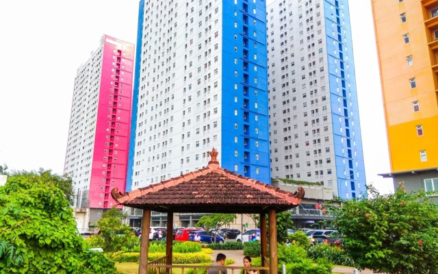Nice And Elegant 2Br At Green Pramuka City Apartment