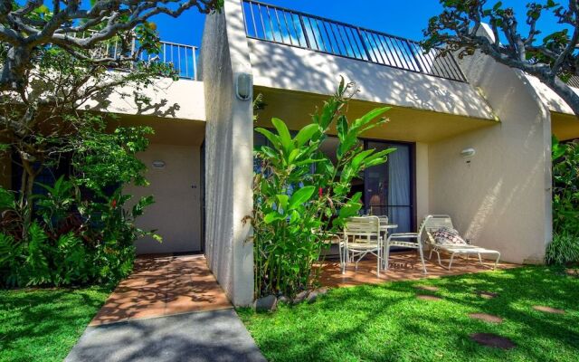 Napili Point A8 by RedAwning
