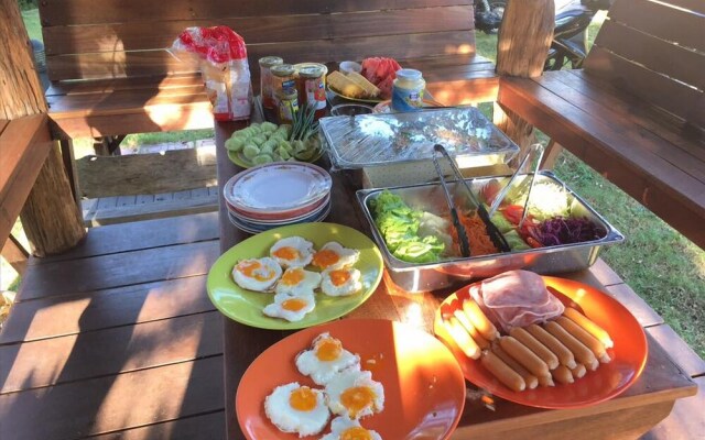 Baan Aowthai Homestay Ko Kood