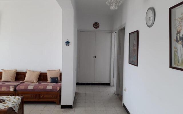 Bel appartement face à la méditerranée