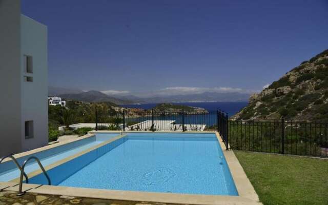 Villa Ouranos our Dream in Blue and Cream With Seaview and Pool