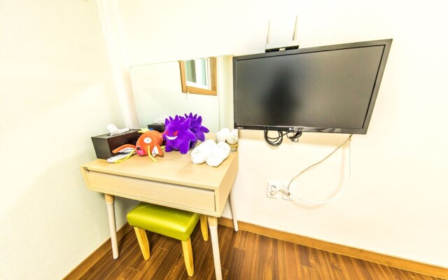 Rgb House Hostel