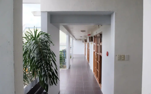 Pacific Waves Inn Annex