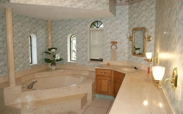 Villa Haylee