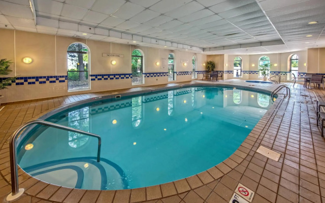 Fairfield Inn & Suites by Marriott Russellville