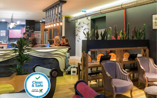 Nice Way Porto Hostel