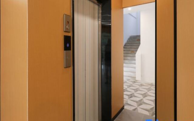 Qingmu Hotel (Longmian Avenue Subway Station)