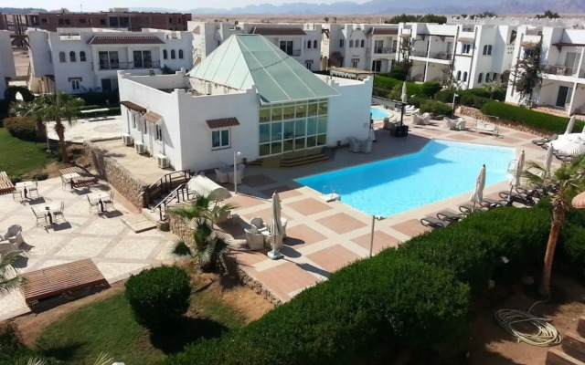 Logaina Sharm Resort