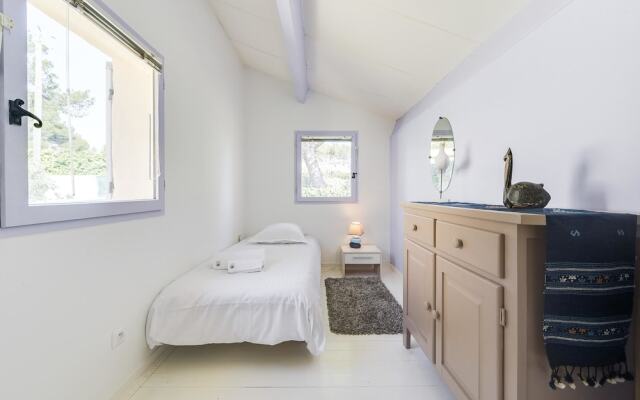 Les Impiniers Apartment 4