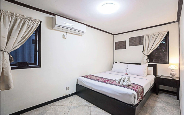 Royal Caravan Hotel Trawas