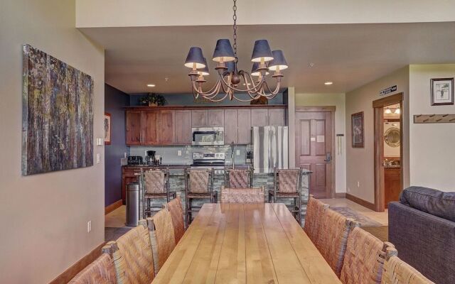 8890 The Springs by RedAwning