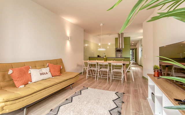 Travel and Live Apartments