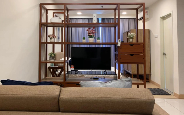 Timurbay Seaview Suite by Guns Studio