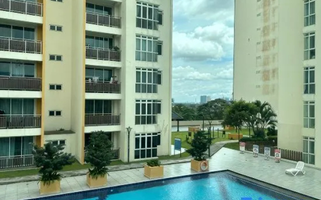 Family Suite KSL Daya | 3B3B – Pool – Johor Bahru