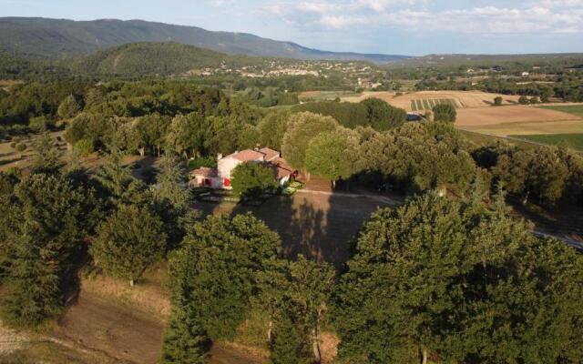 Les Néfliers chambre d'hôtes