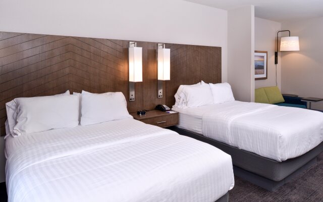 Holiday Inn Express & Suites Bryant - Benton Area, an IHG Hotel
