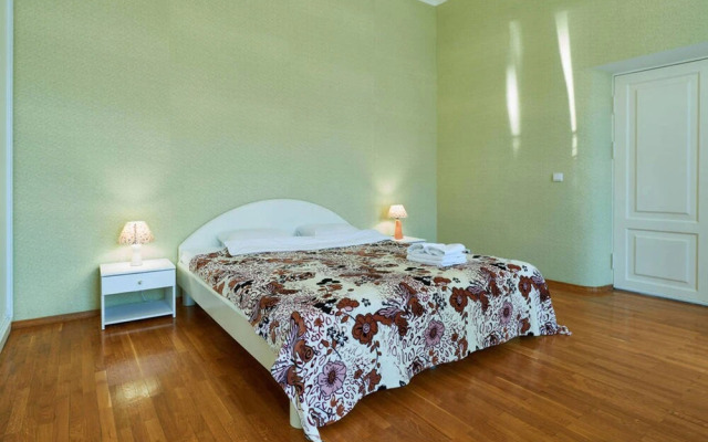 Home-Hotel Bohdana Hmelnitskogo 29-2