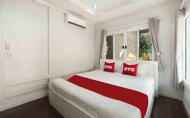 OYO 892 Tg Home