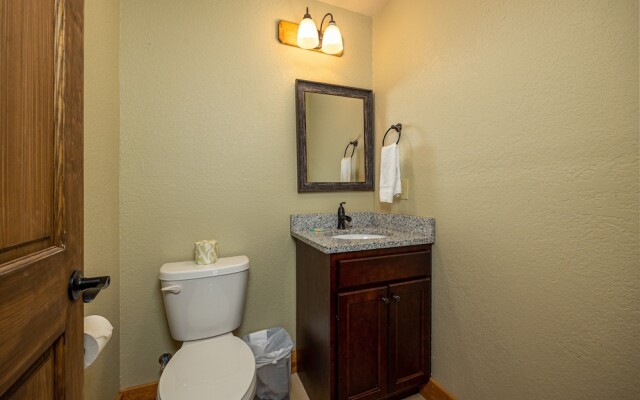 Splashing Bear Lodge