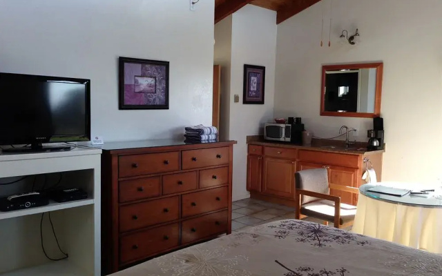 Fort Ross Lodge