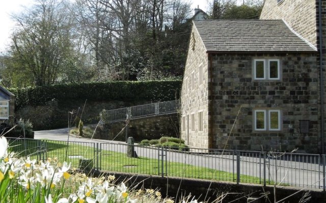 Hewenden Mill Cottages