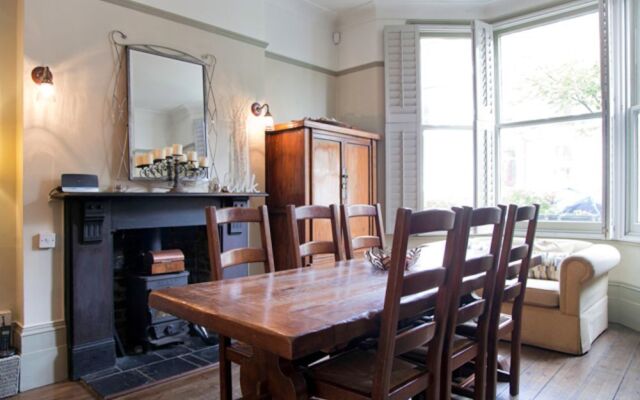 Veeve - Heathland Life