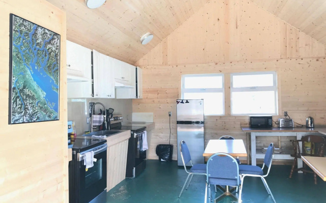 Canadian Princess Lodge & Marina