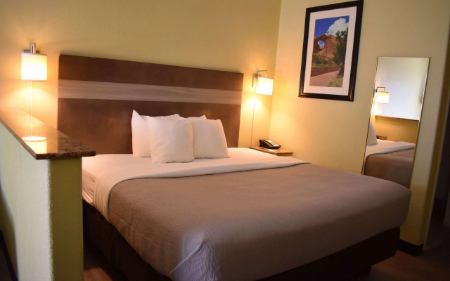 Quality Inn & Suites Gallup I-40 Exit 20