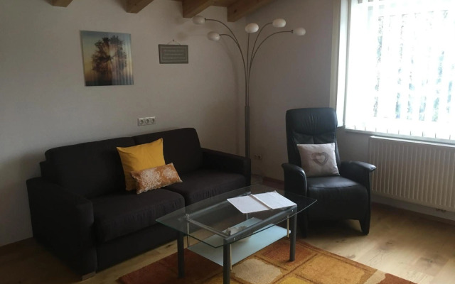 Haus Tschirgantblick