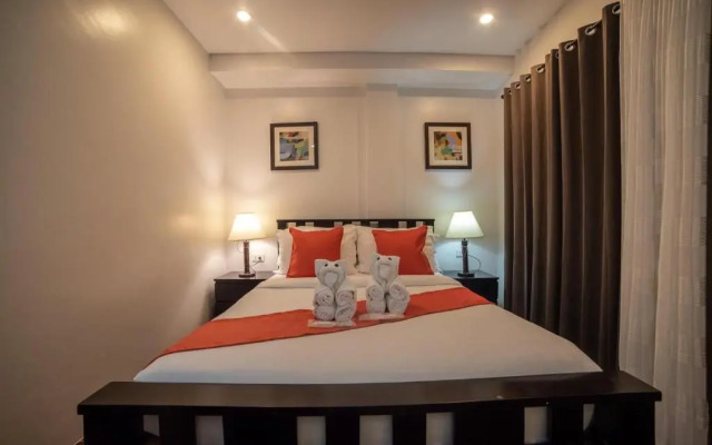 OYO 889 Amboy Hometel