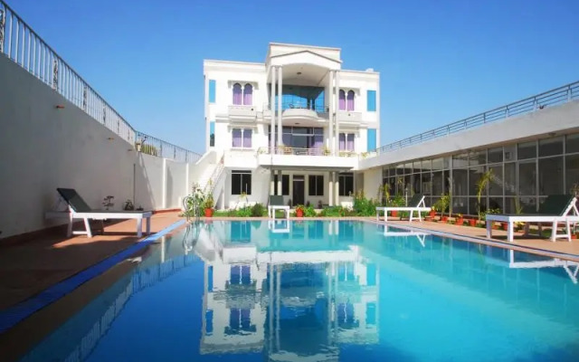 Myo Grand Ranthambore