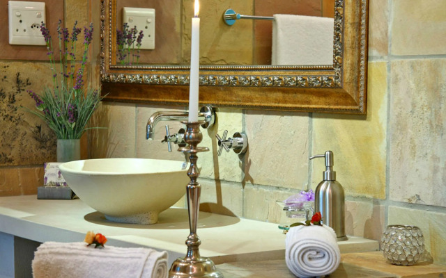 Shangri-La Manor - Adults Only