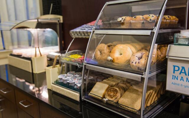 Holiday Inn Express Baltimore-Downtown