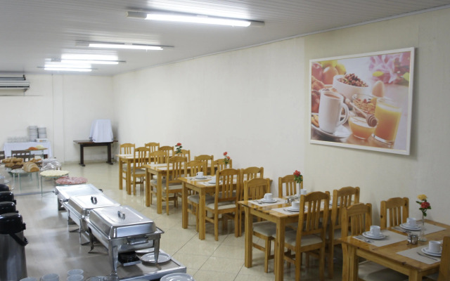 Hotel Três Bandeiras