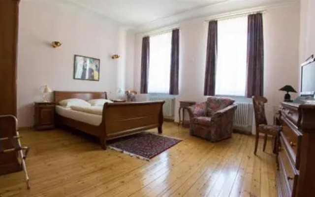 Garni Hotel Alte Villa