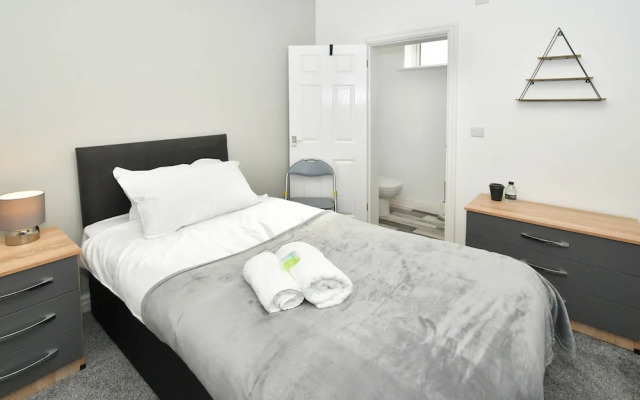 Townhouse@ 147 Westminster Street Crewe